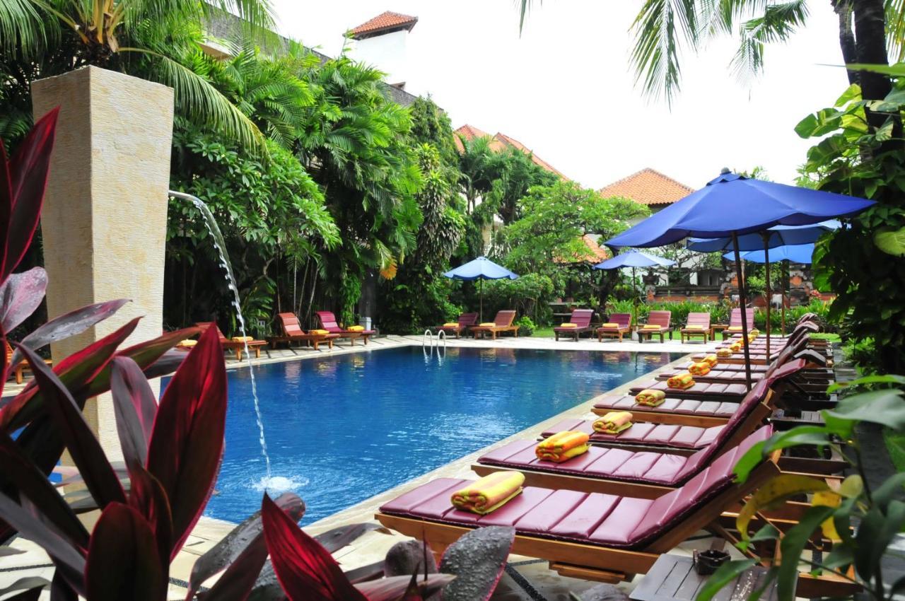 Puri Raja Hotel Legian Exteriör bild