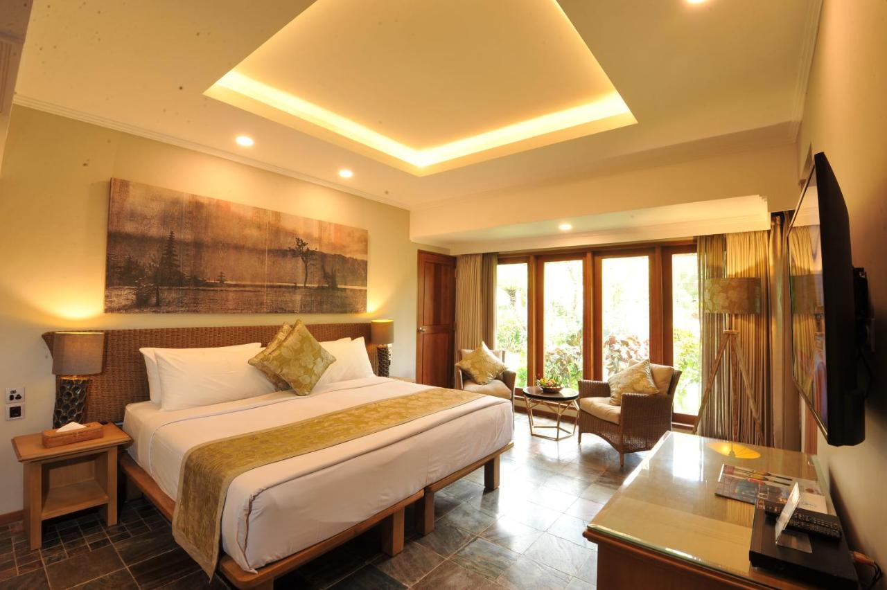 Puri Raja Hotel Legian Exteriör bild