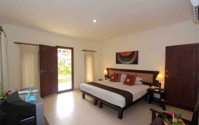 Puri Raja Hotel Legian Exteriör bild