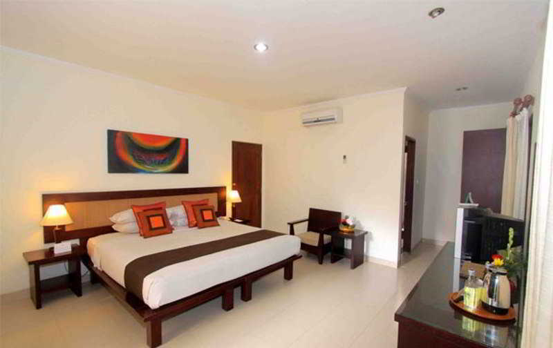 Puri Raja Hotel Legian Exteriör bild