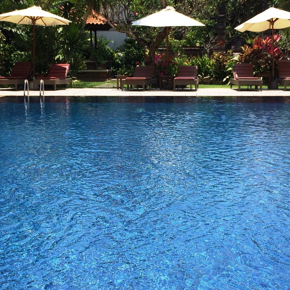 Puri Raja Hotel Legian Exteriör bild