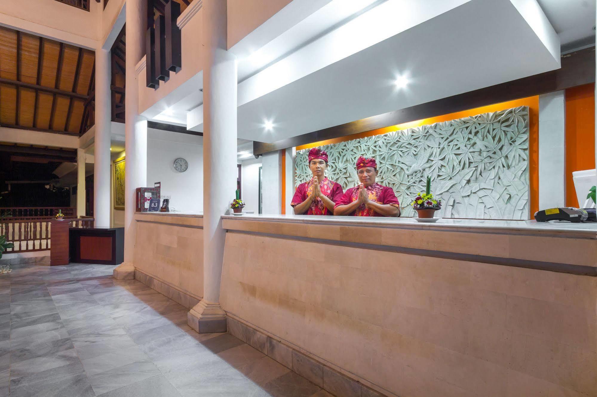 Puri Raja Hotel Legian Exteriör bild